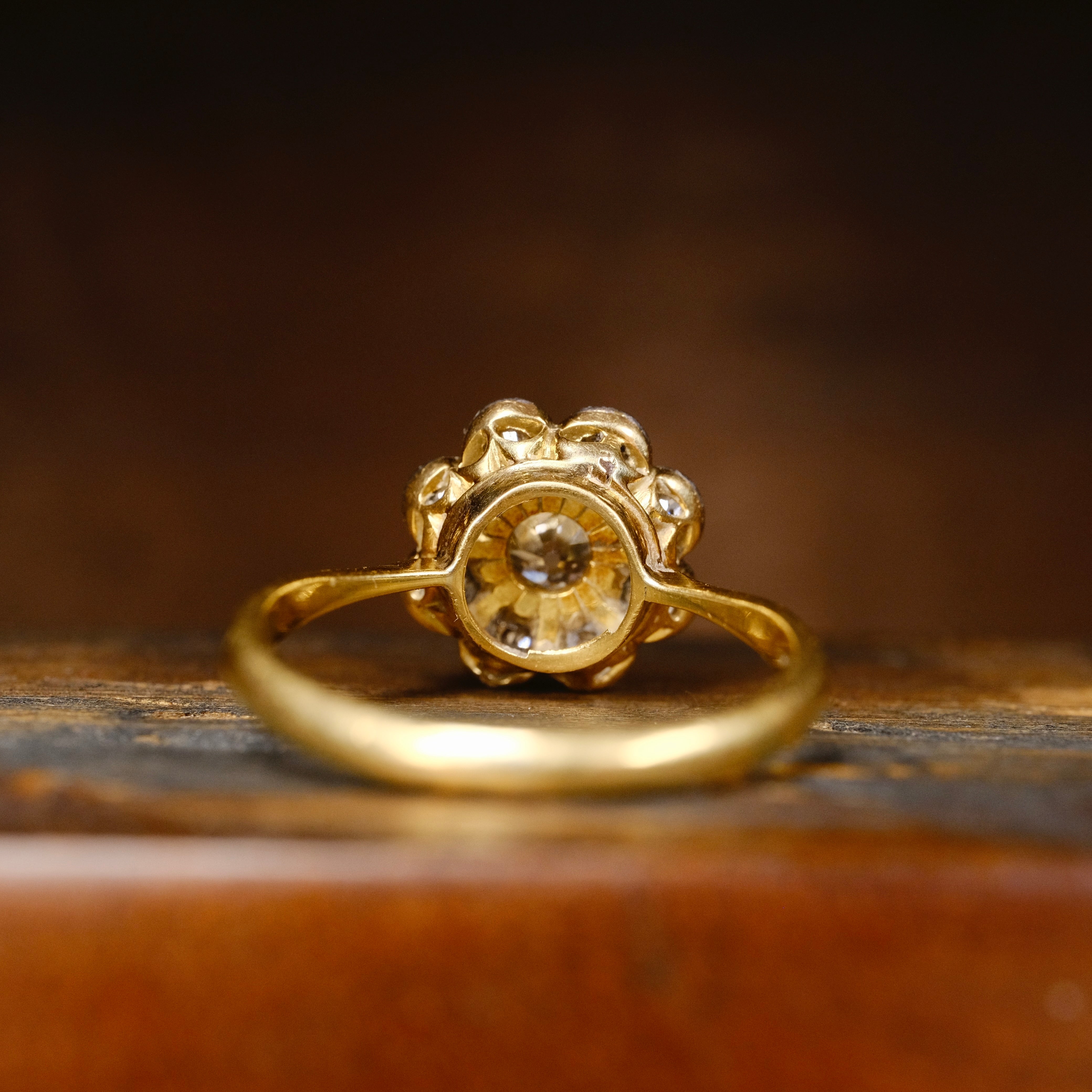 Antique, Early Twentieth Century, 18ct Gold, Old Cut Diamond Daisy Cluster Ring