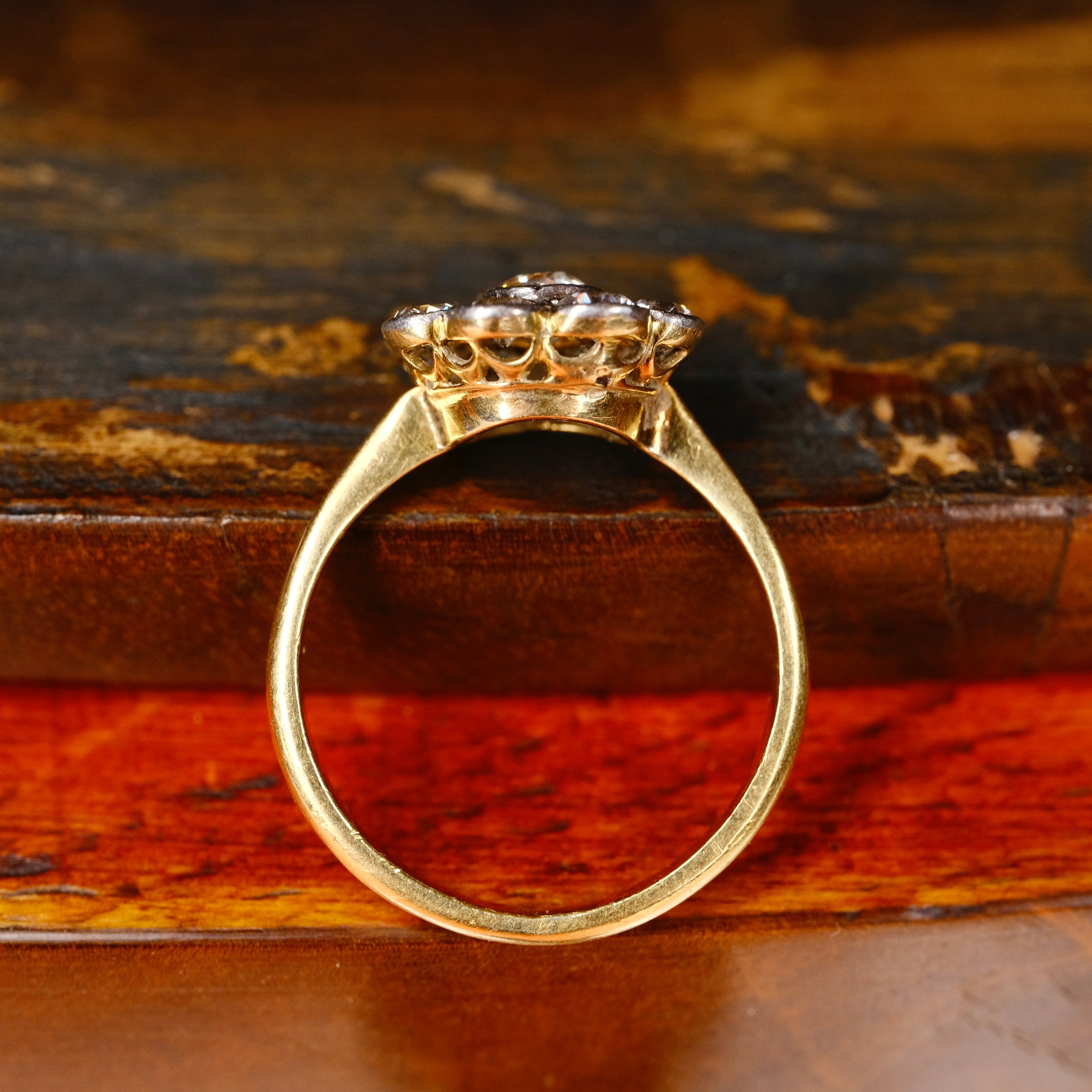 Antique, Early Twentieth Century, 18ct Gold, Old Cut Diamond Daisy Cluster Ring