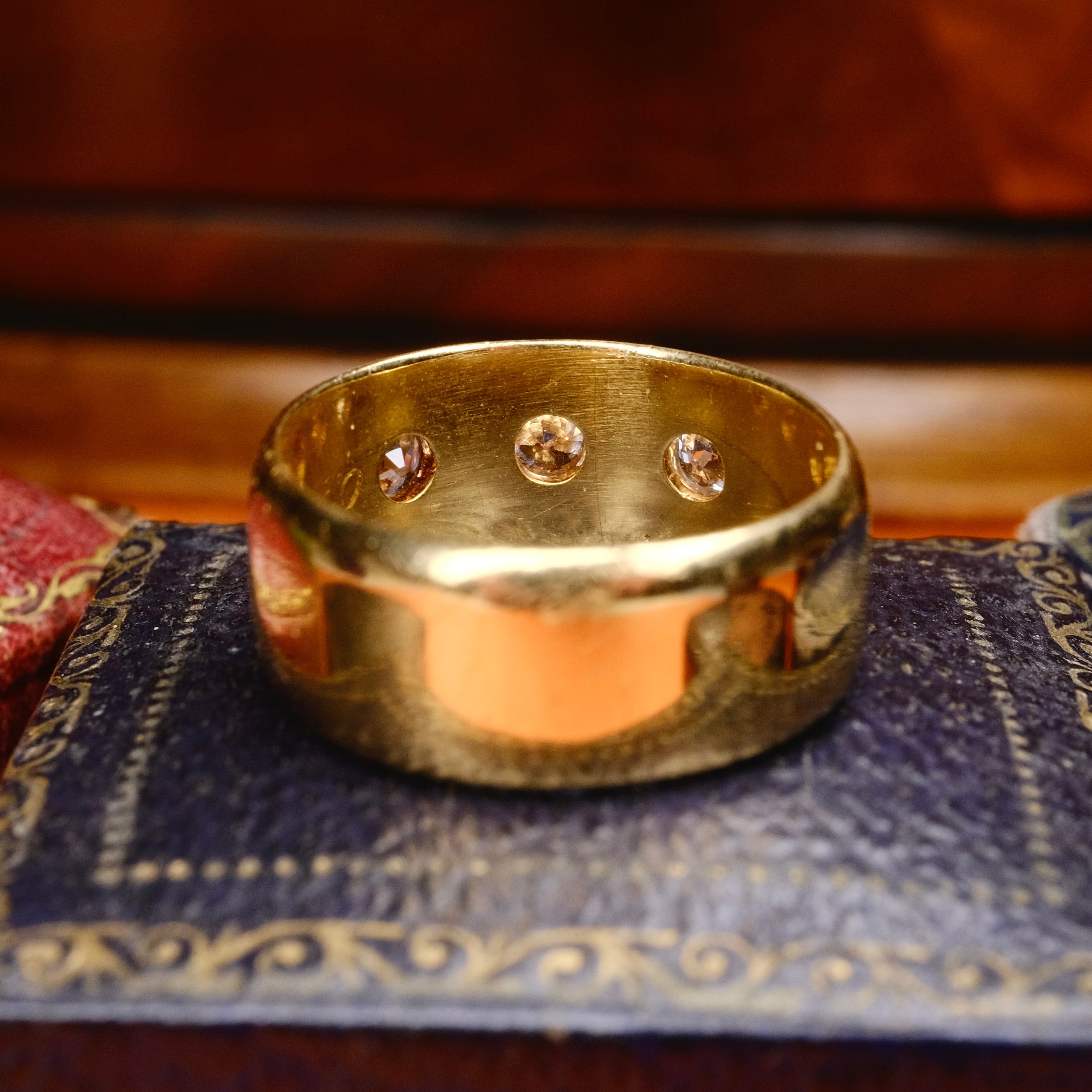 Antique 18ct Gold, Old European Cut Diamond Gypsy Set Ring