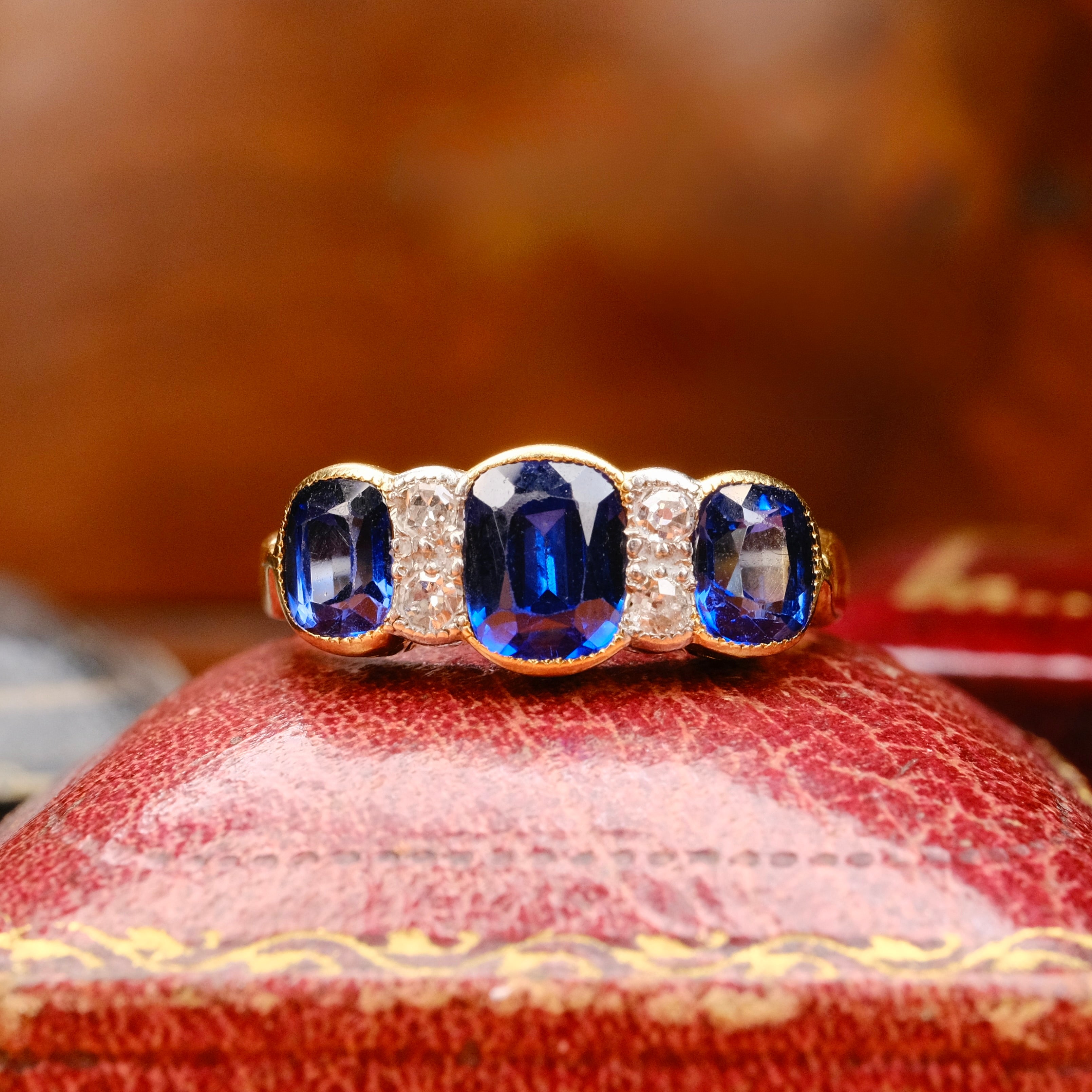 1920s Art Deco 18ct Gold, Synthetic Sapphire & Old Cut Diamond Ring