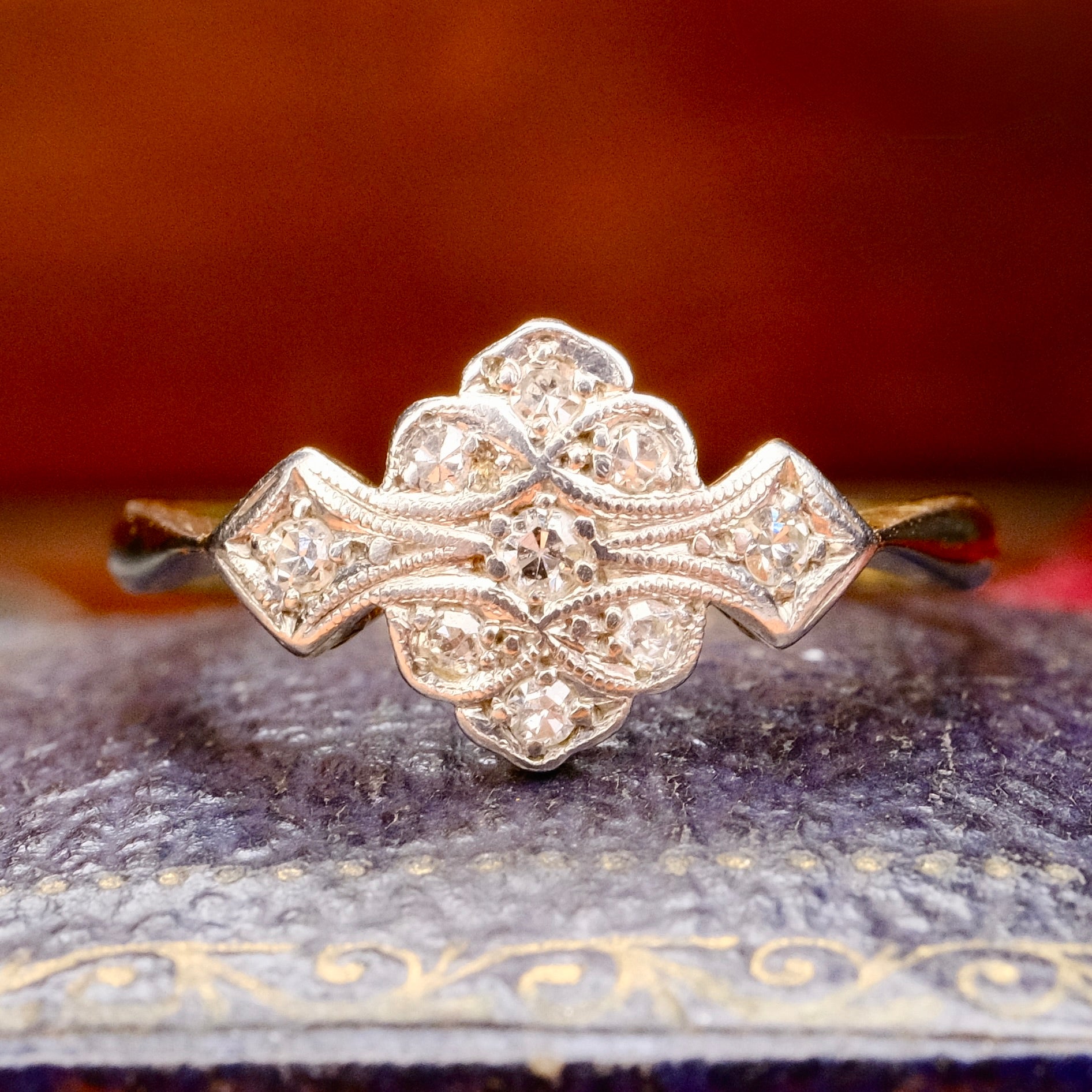 Vintage 18ct Gold & Platinum, Diamond Millegrain Ring