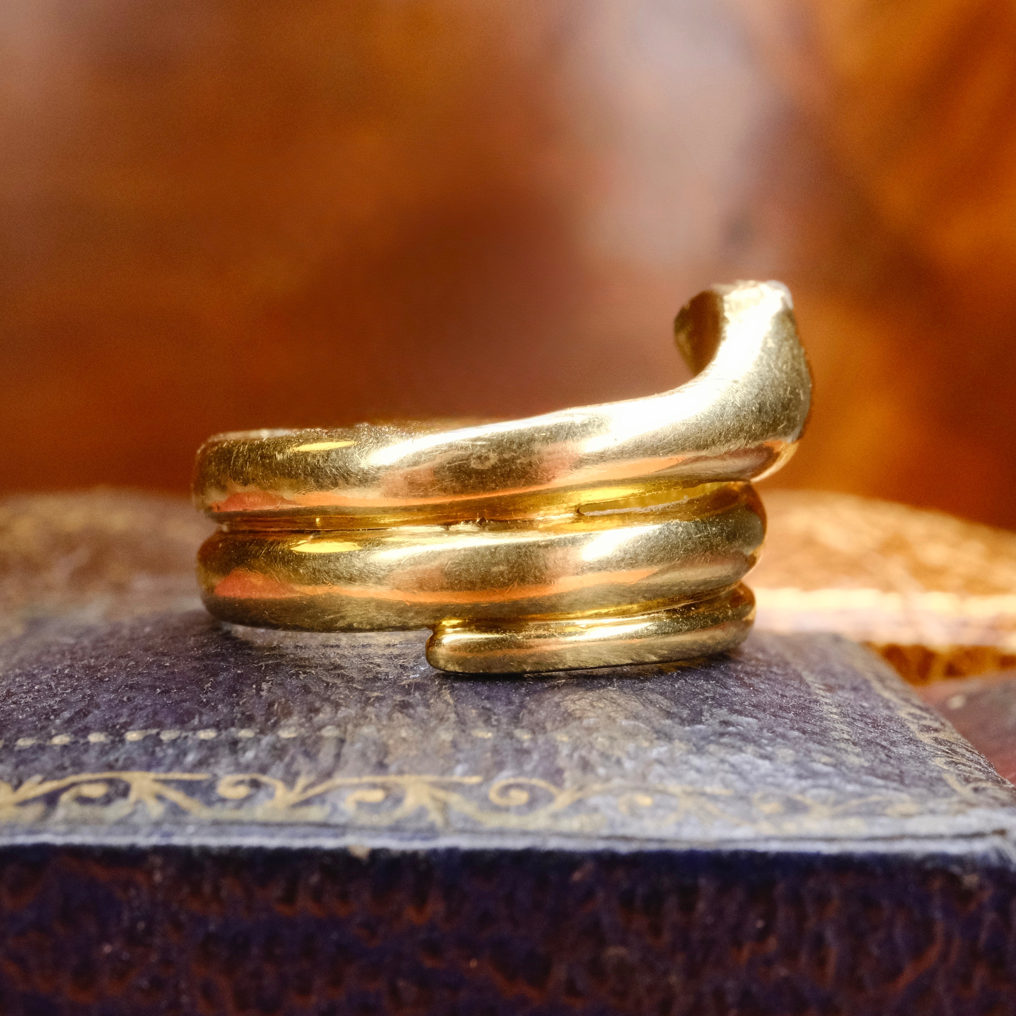 Antique 18ct Gold Snake ring, Rose Cut Diamond Eyes