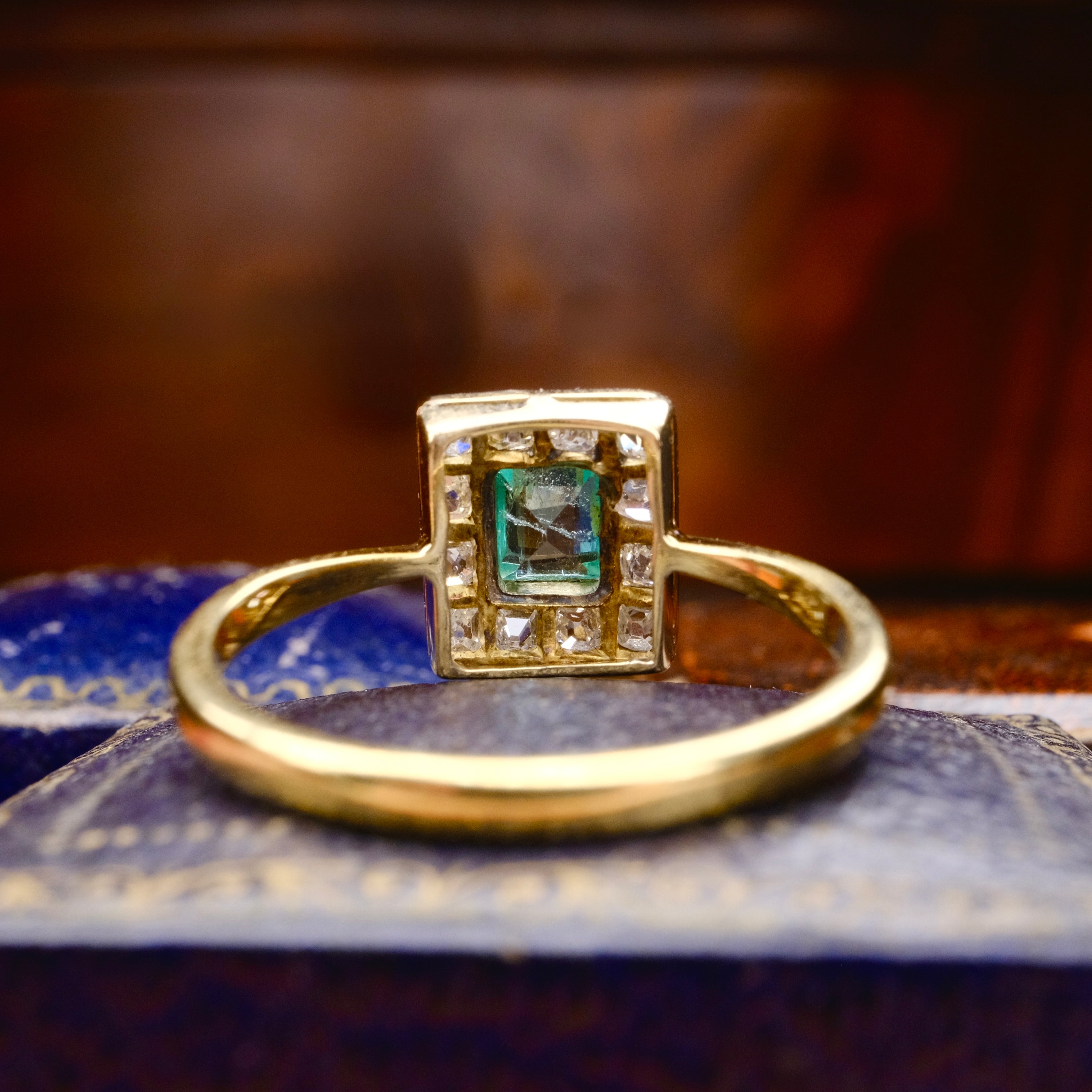 1920s Art Deco, 18ct & Platinum Tourmaline And Old Cut Diamond Cluster Panel Ring