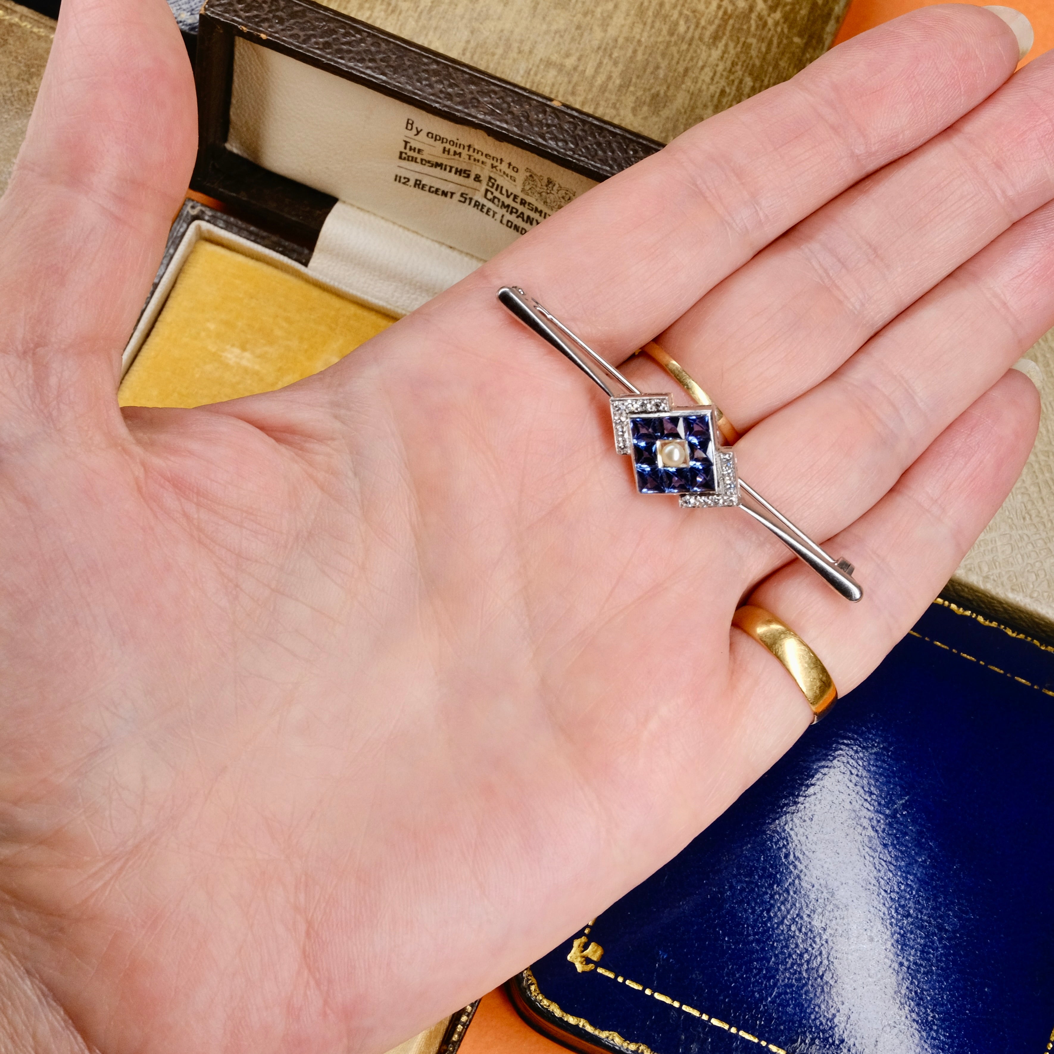 Original Art deco, 9ct Gold, Platinum, Diamond & Synthetic Sapphire Bar Brooch In Original Case