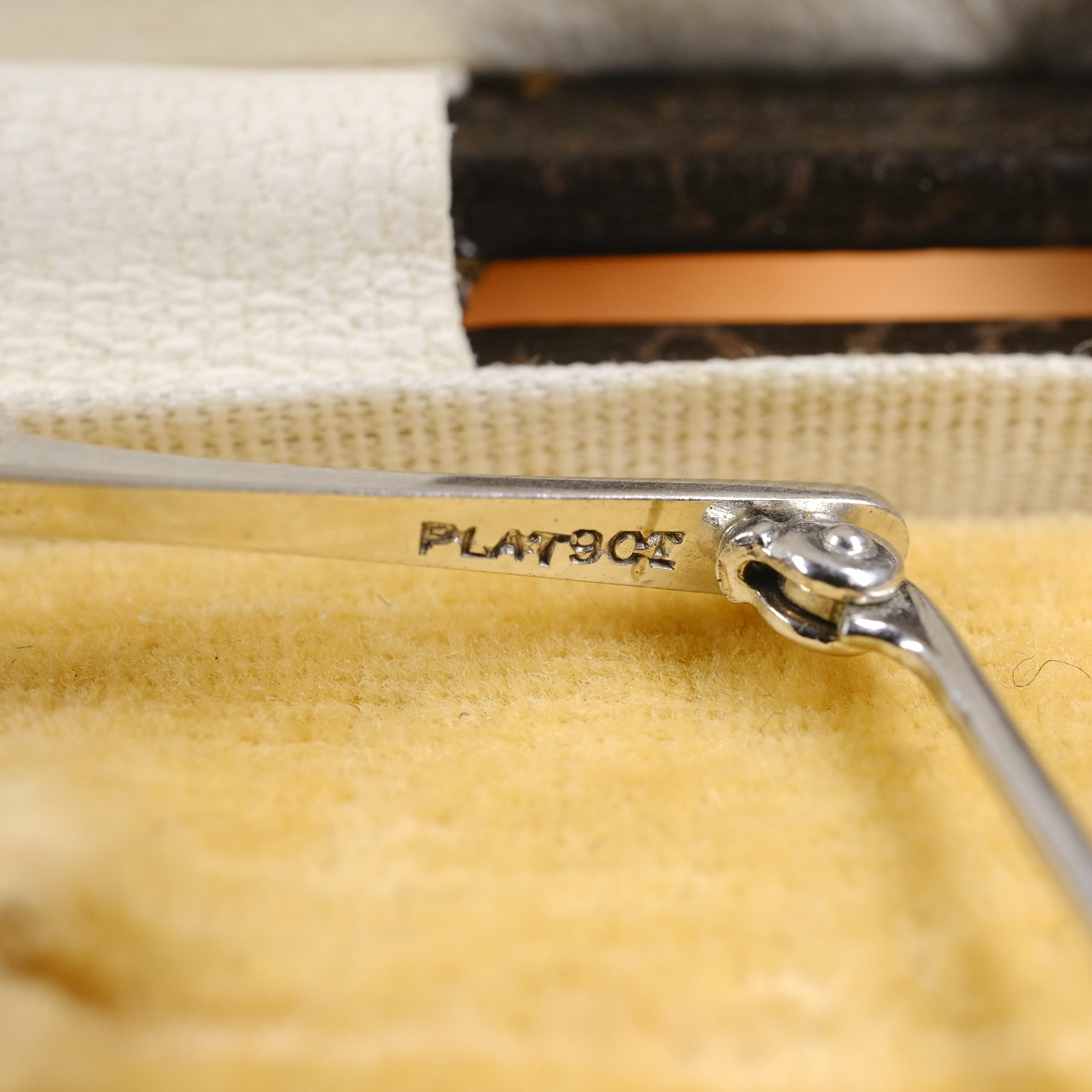 Original Art deco, 9ct Gold, Platinum, Diamond & Synthetic Sapphire Bar Brooch In Original Case