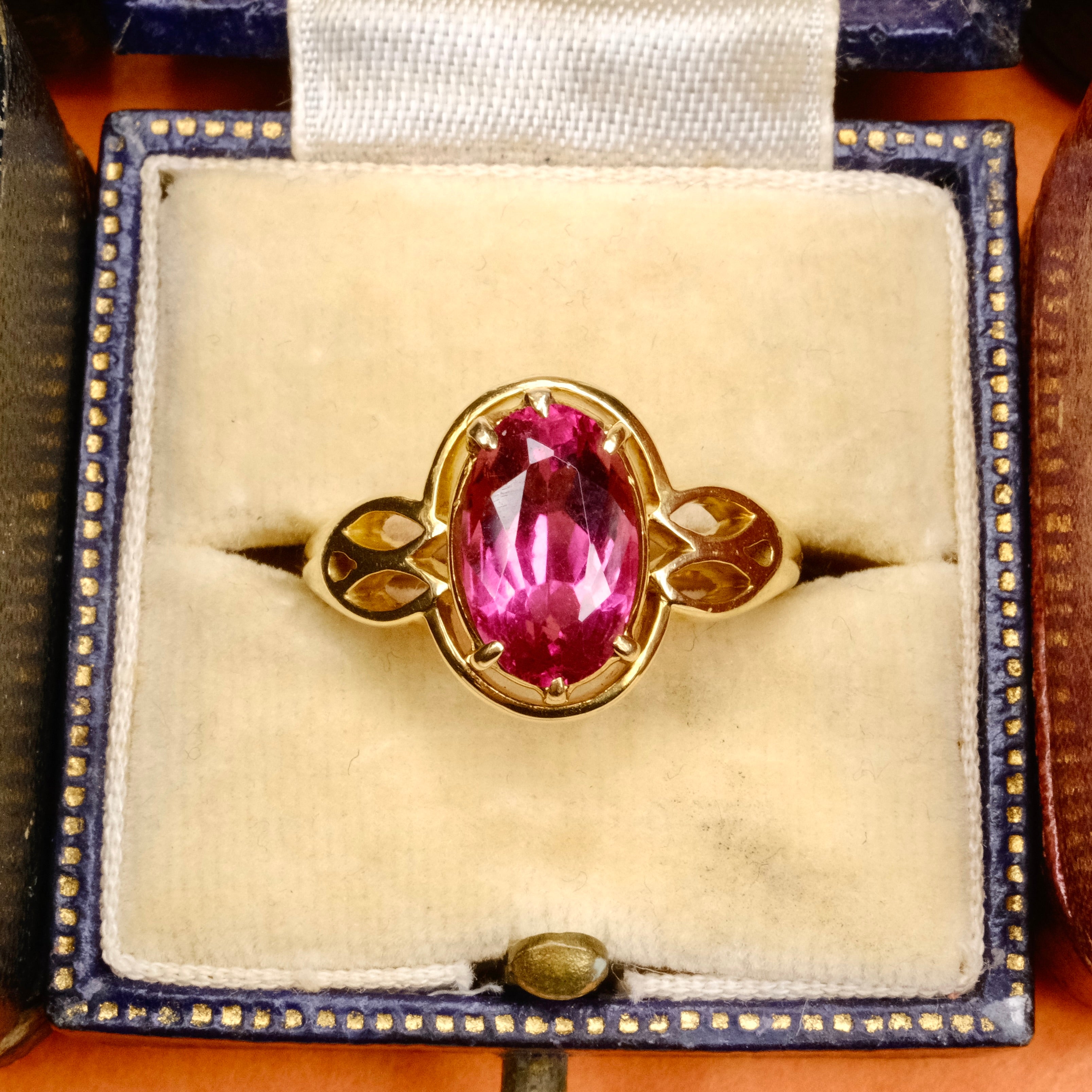 Vintage Pink Tourmaline 18ct Gold Ring