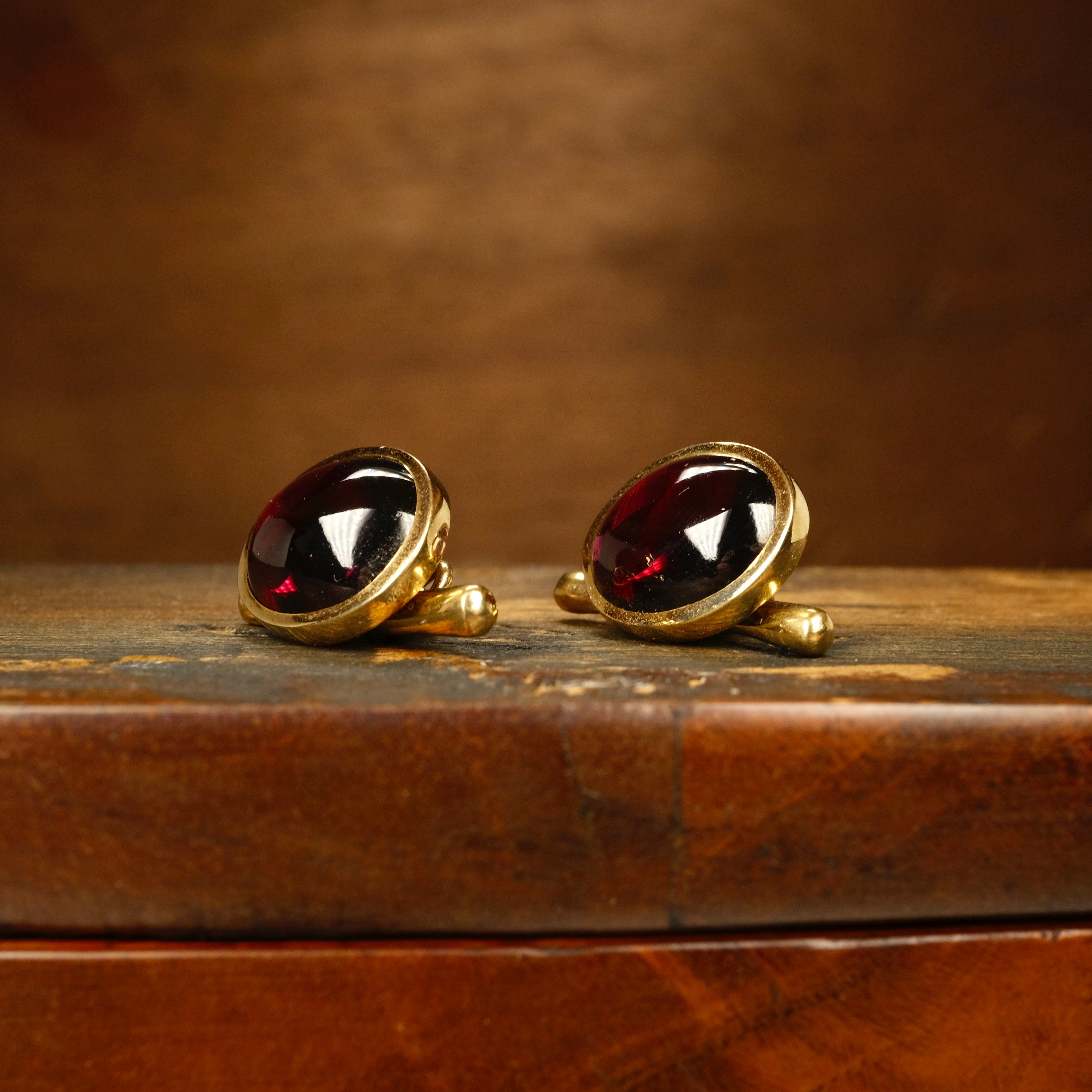 9ct Gold Garnet Cabochon Cufflinks