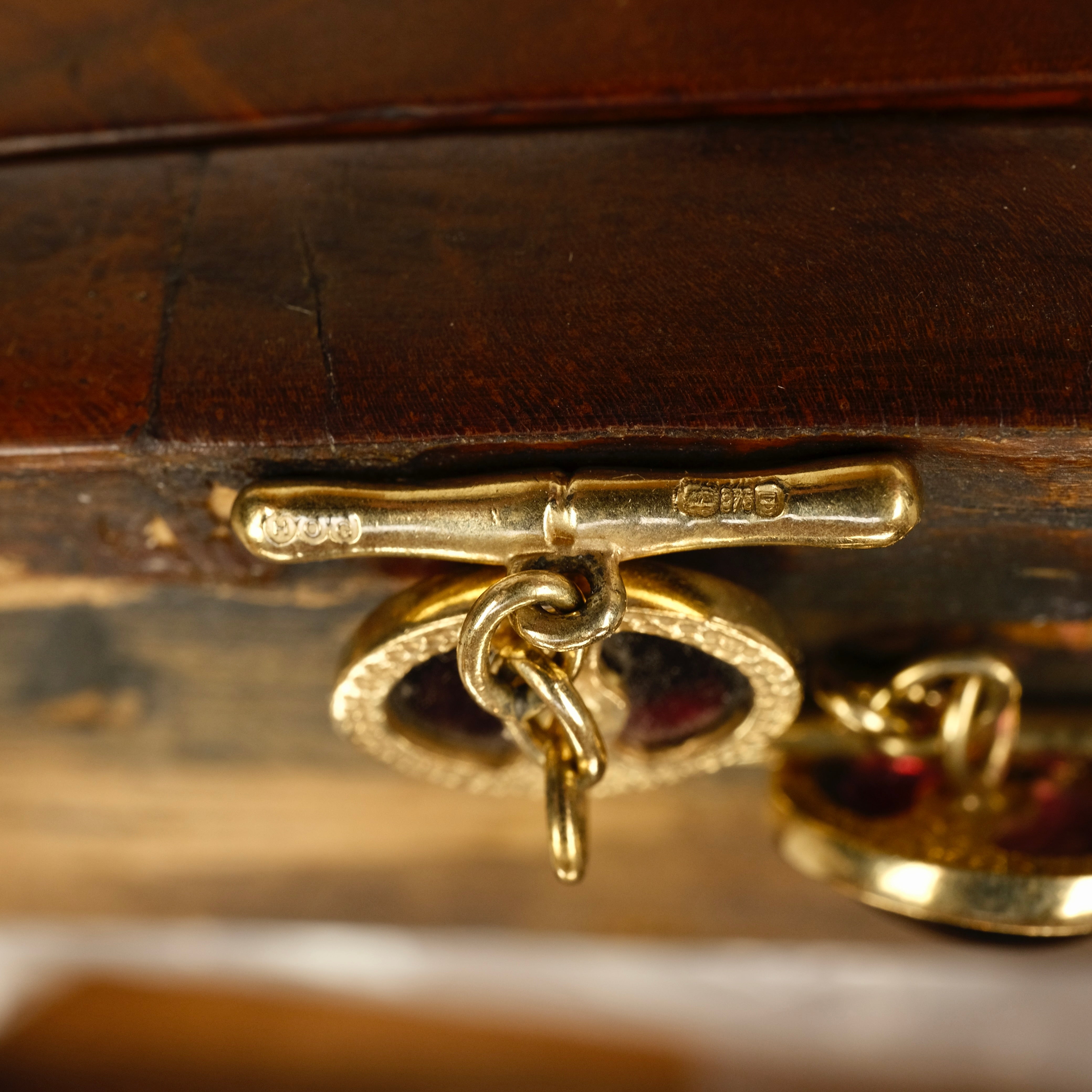 9ct Gold Garnet Cabochon Cufflinks