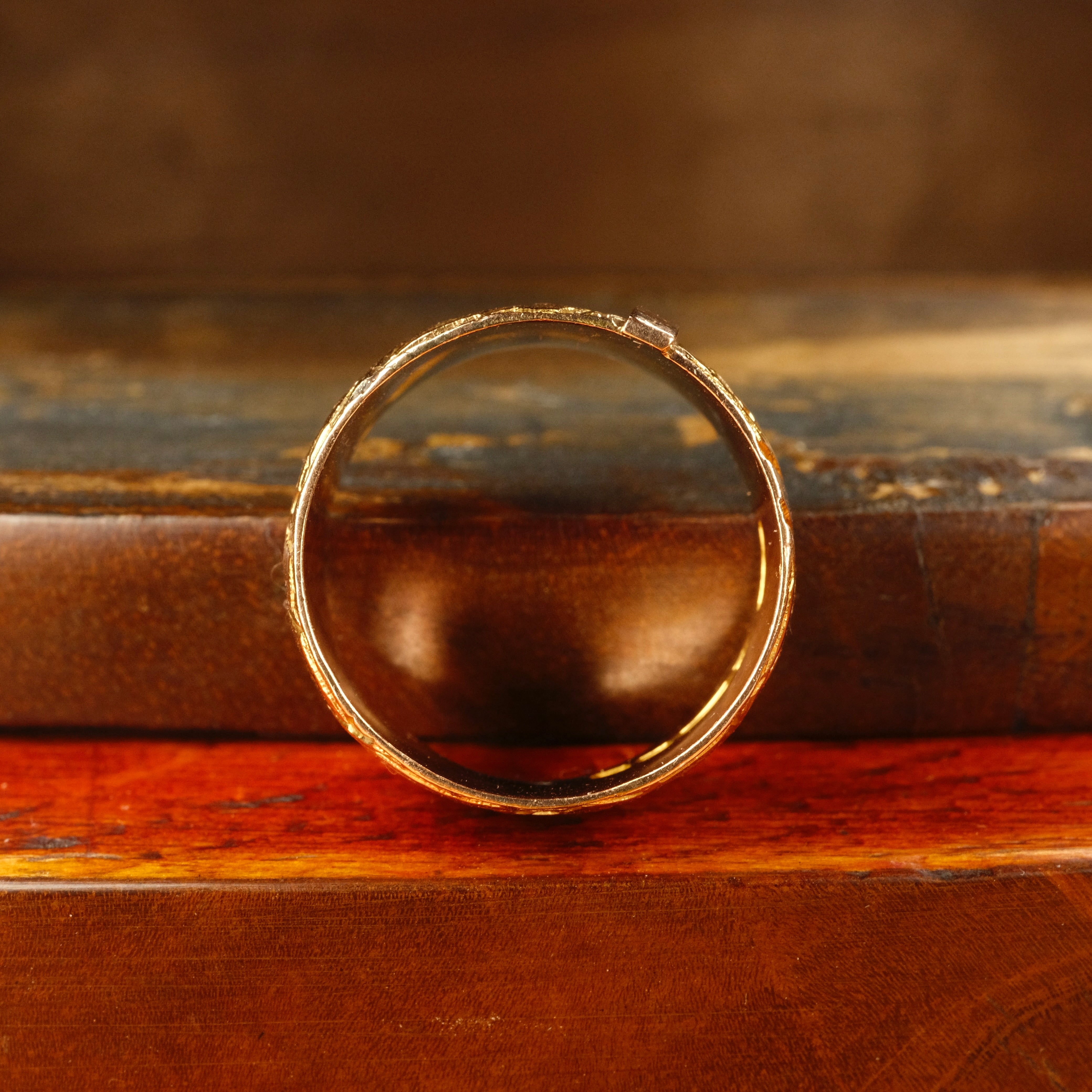 Antique, 9ct Gold Ivy Buckle Ring, Hallmarked 1914