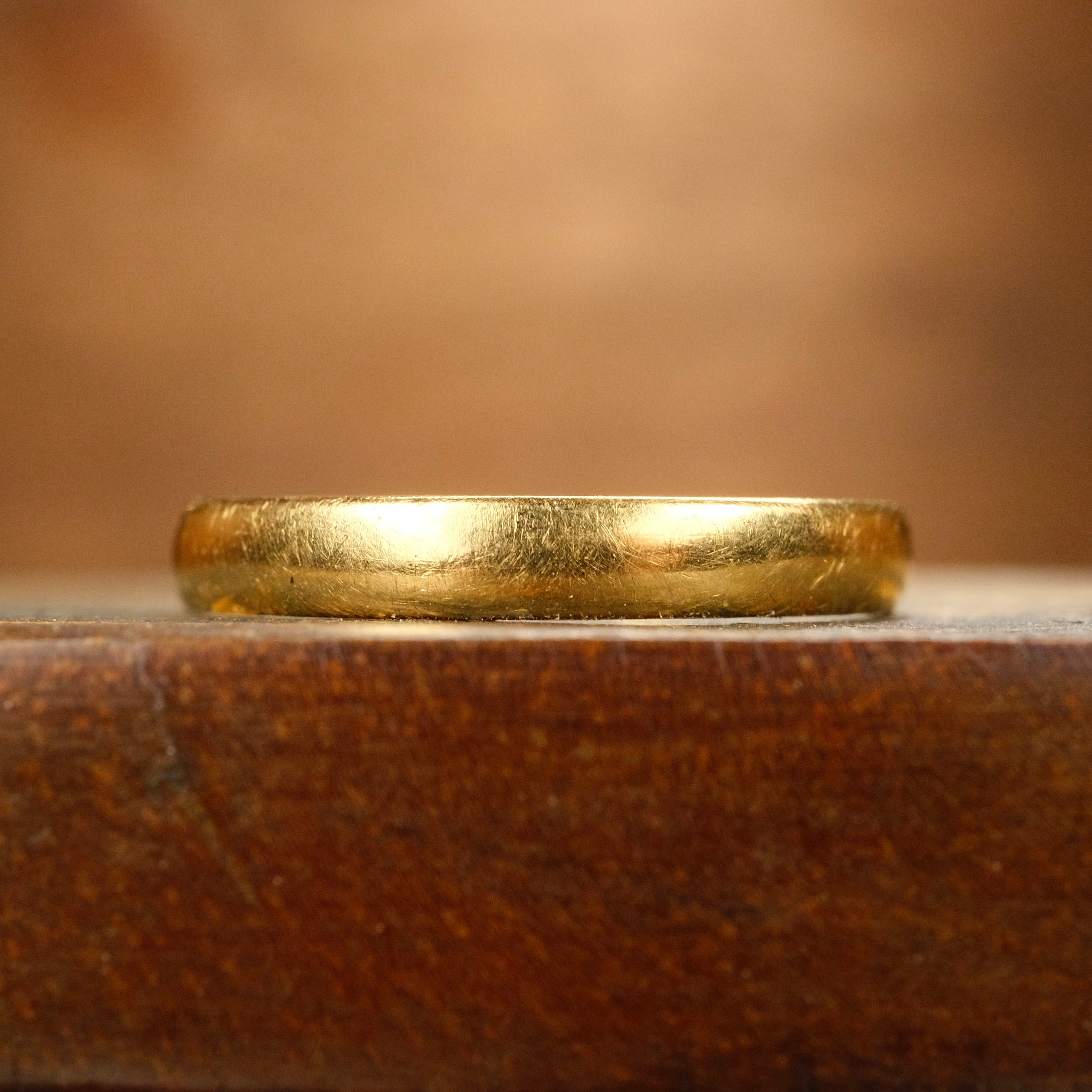 Victorian 18ct Gold Wedding Band Ring, Rare Newcastle Assay