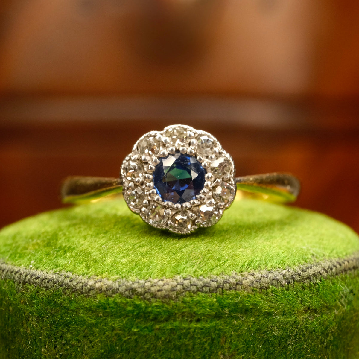 Antique 18ct Gold & Platinum, Sapphire & Old Cut Diamond Daisy Cluster Ring