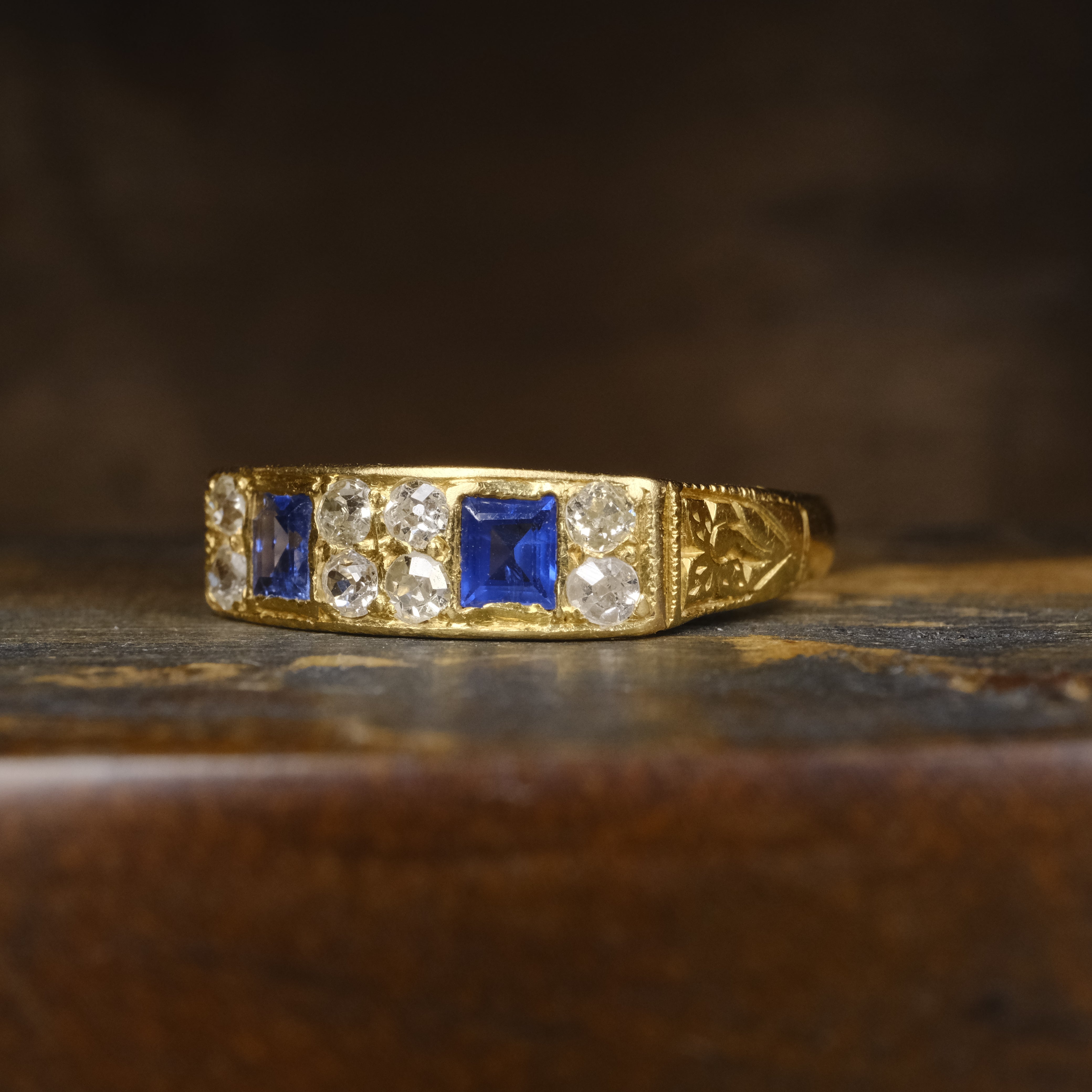Antique 18ct Gold, Natural Cornflower Blue Sapphire & Old Cut Diamond  Ring