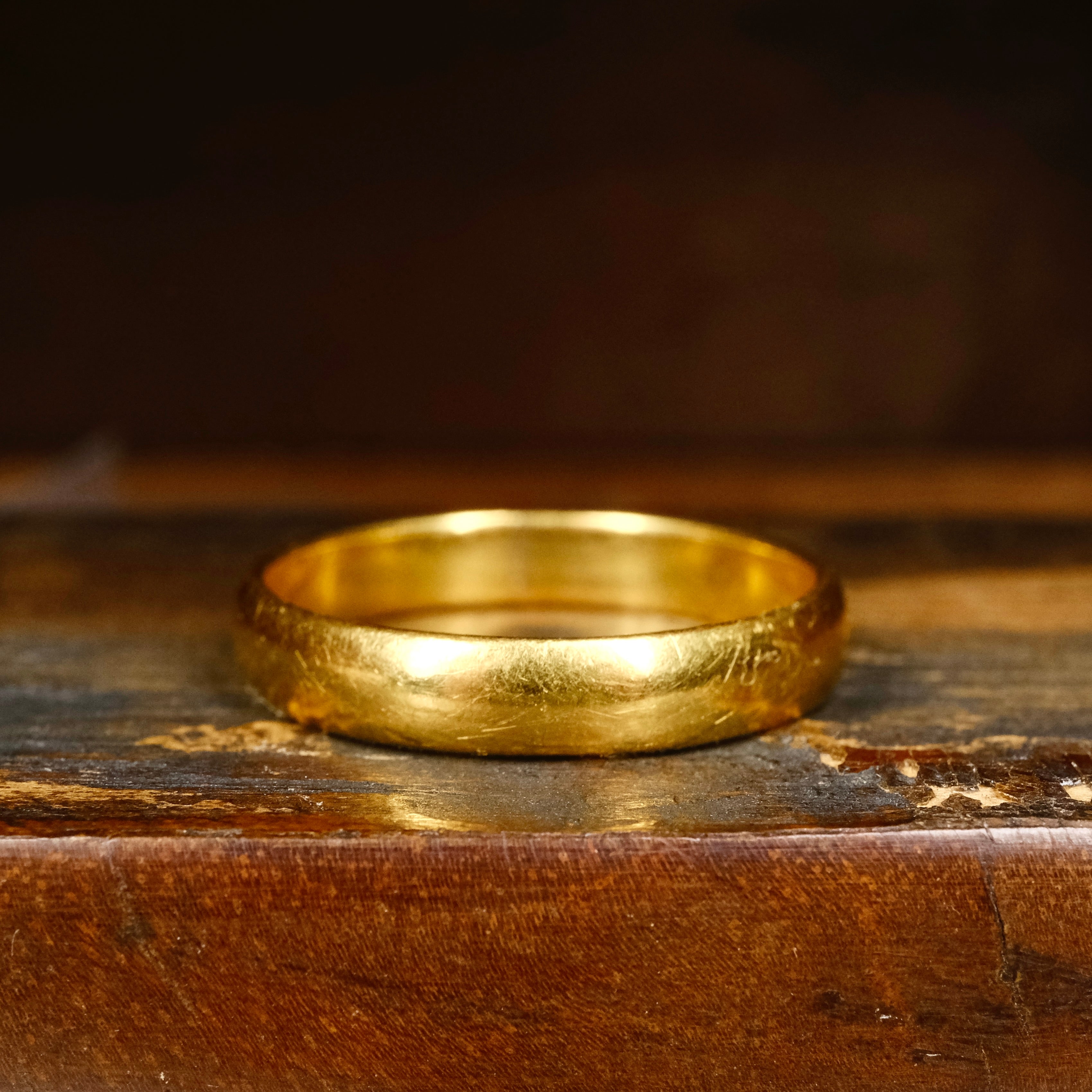 1930s Gents 22ct Gold Wedding Band Ring, 5.2 Grams