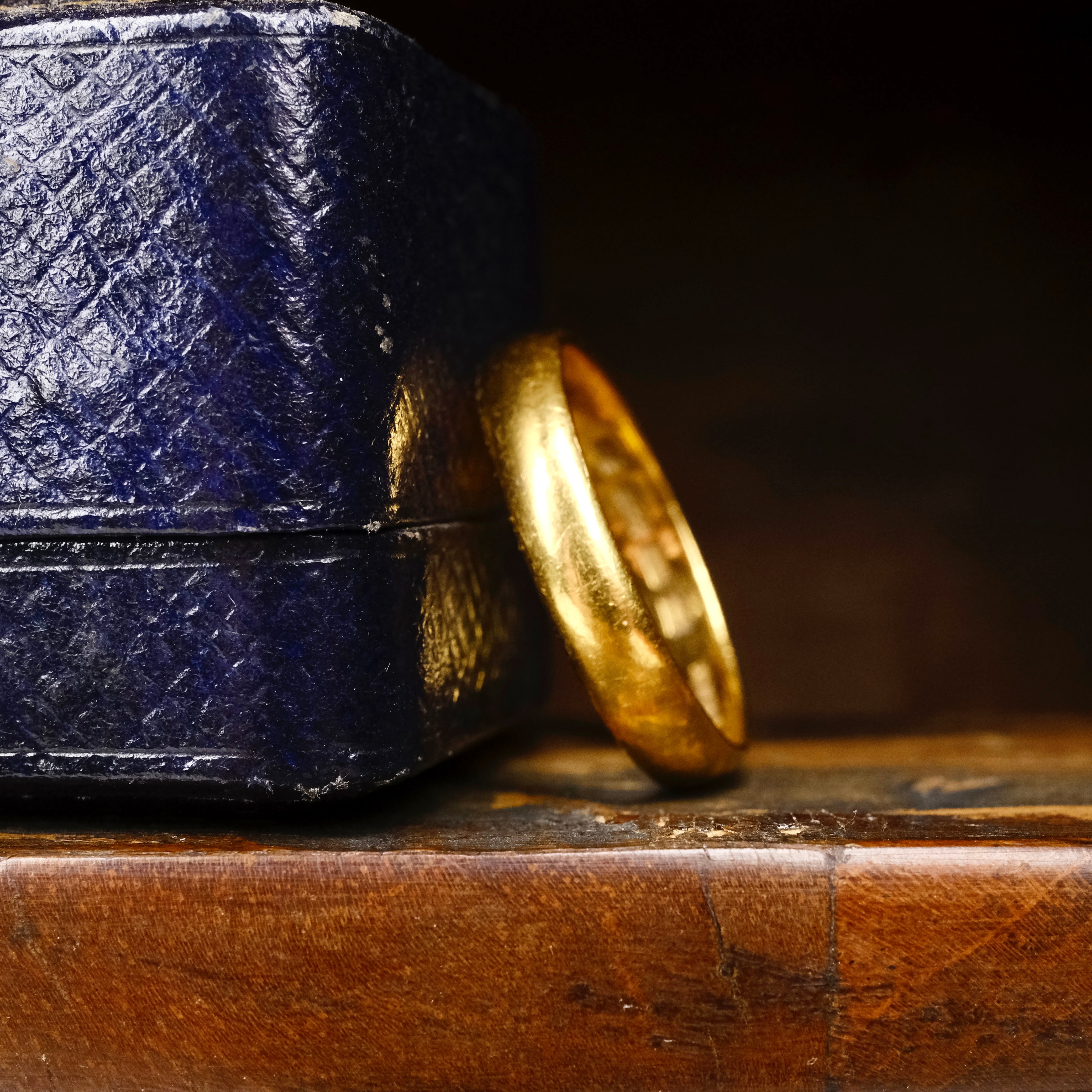 1930s Gents 22ct Gold Wedding Band Ring, 5.2 Grams