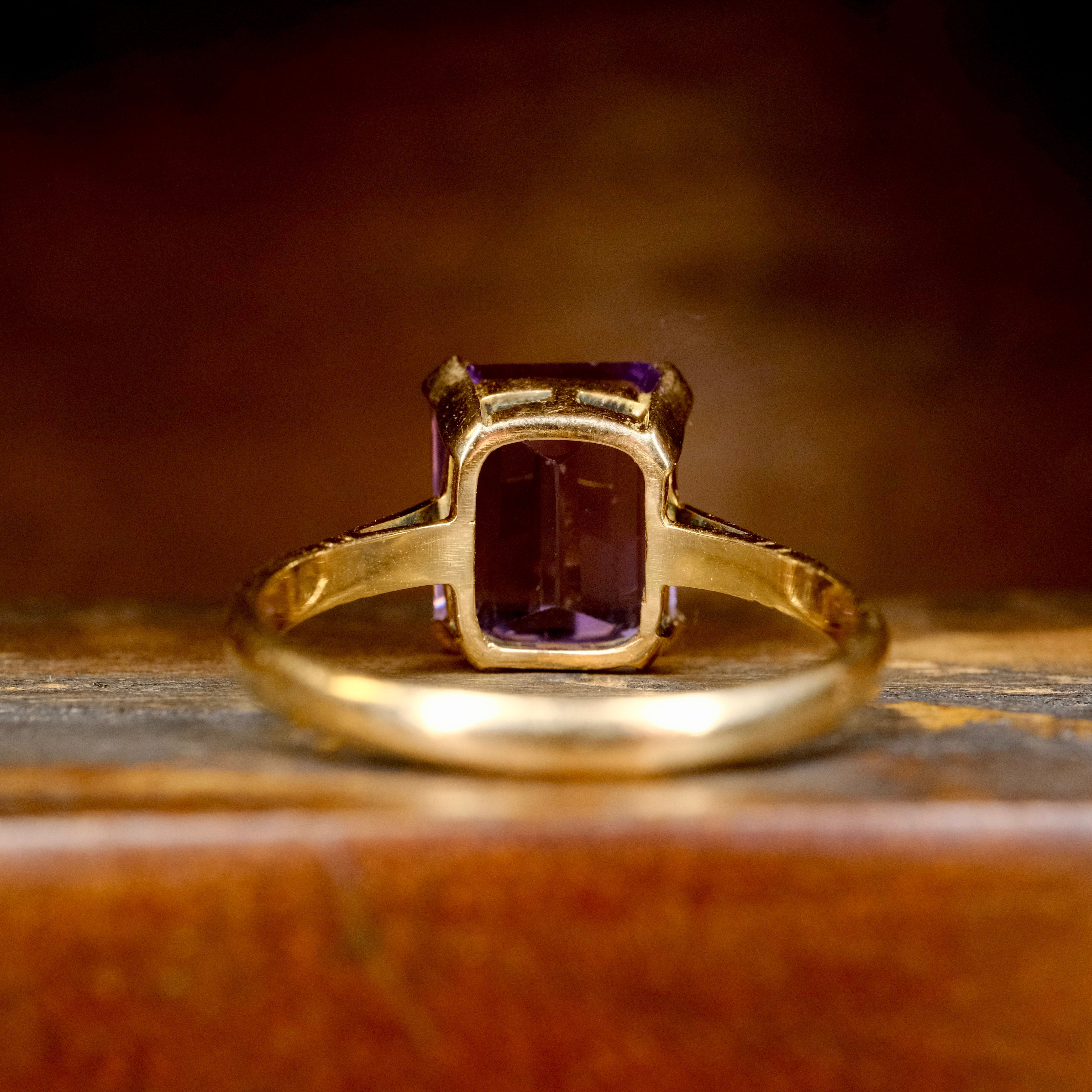Vintage 1940s 9ct Gold Amethyst Solitaire Ring