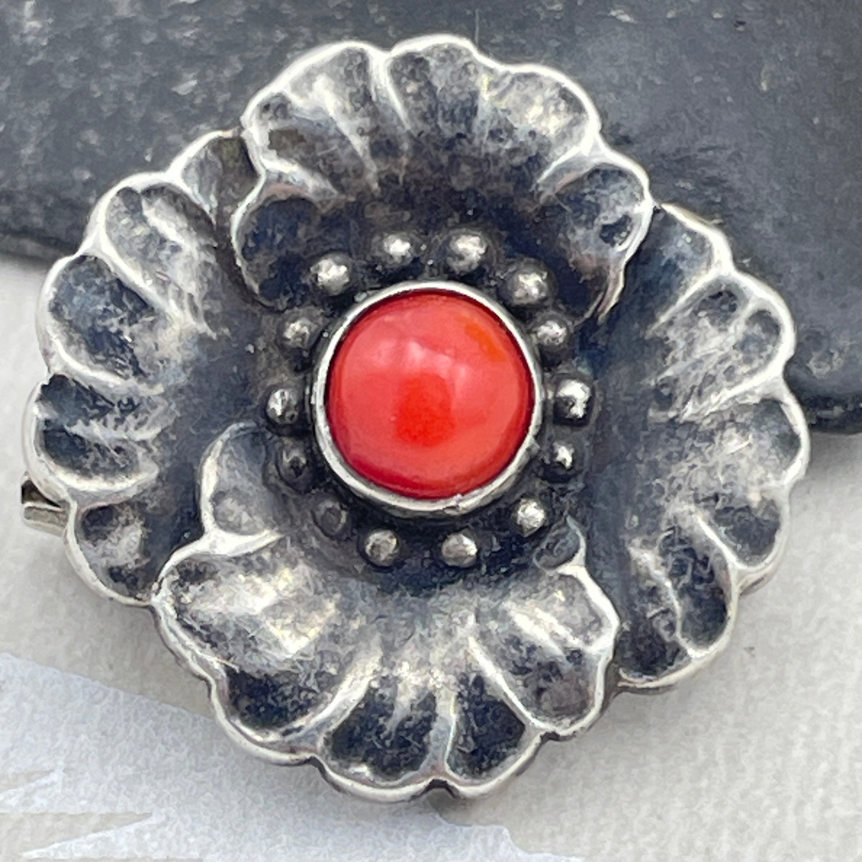 Vintage Georg Jensen flower brooch pin no. 189 830 Silver