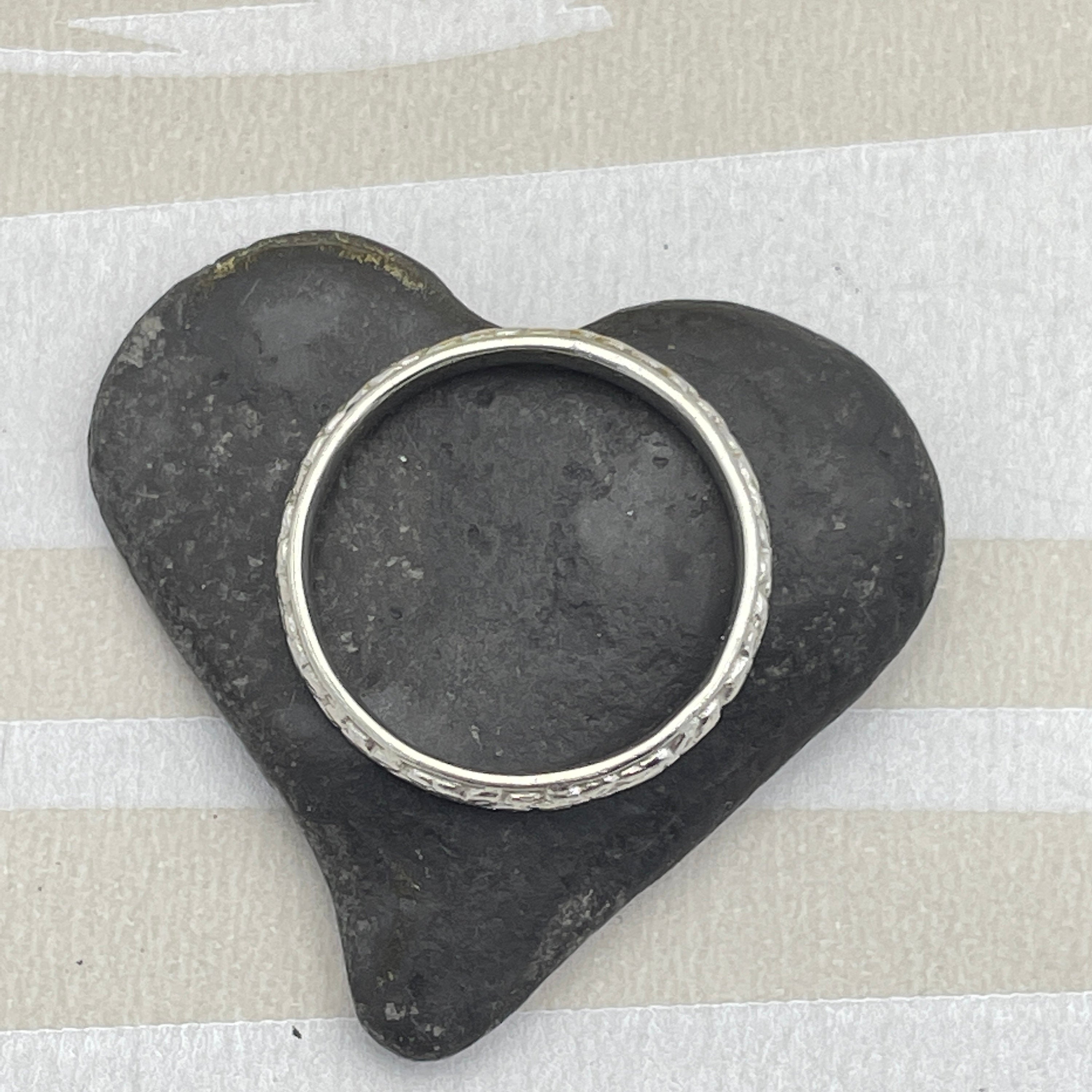 Vintage platinum embossed wedding band ring